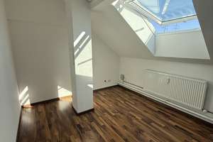 Großzügige Loft-Dachgeschosswohnung mit Terrasse und Blick auf Weinberge & Felder – Die vollständige Adresse der Immobilie erhältst du vom Anbieter., 75210 Keltern – Vorschaubild 14