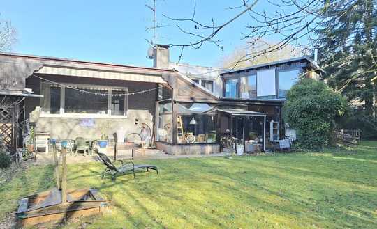 Freistehender Bungalow mit Split-Leveln und Einliegerwohnung am Rande der Haard in ruhiger Wohnlage