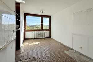 Terrassenwohnung mit viel Potenzial und traumhaftem Ausblick – Stuttgart – Vorschaubild 10