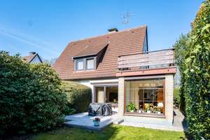 KEINE KÄUFERPROVISION Tolles EFH mit tollem Garten in zentraler Lage von Bielefeld Hillegossen – Die vollständige Adresse der Immobilie erhältst du vom Anbieter., 33699 Stieghorst, Bielefeld – Vorschaubild 2