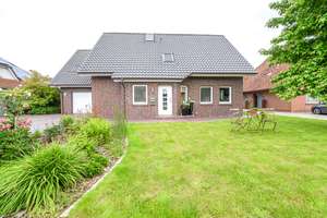 RESERVIERT ***Familienidyll in Ostrhauderfehn*
Traumhaus mit privatem Elternbereich * Wohlfühlen fü – Die vollständige Adresse der Immobilie erhältst du vom Anbieter., 26842 Ostrhauderfehn – Vorschaubild 71