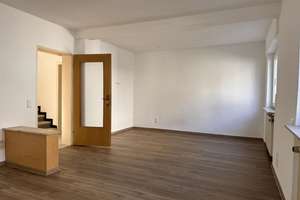 Provisionsfrei: Freistehendes EFH mit 135 m², 7 Zimmern, Garage – sofort bezugsfrei – Waldstraße 14, 64297 Eberstadt, Darmstadt – Vorschaubild 4