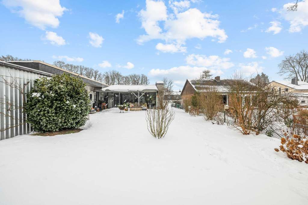 Immobilie in Edemissen - Barrierefreies Architektenhaus nahe Edemissen - Wohnen direkt am Feld- und Wald - Bild 3