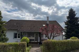 Gepflegtes Zweifamilienhaus mit 876 m2 Grund, Garage & Carport in gesuchter Wohnlage von Heuchlingen – Schulhalde 36, 73572 Heuchlingen – Vorschaubild 5