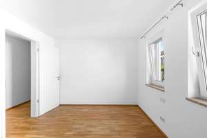 Modernes wohnen mit Garten: 4 Zimmer EG Wohnung inkl. Wallbox & Wärmepumpe – Die vollständige Adresse der Immobilie erhältst du vom Anbieter., 85053 Südost, Ingolstadt – Vorschaubild 8