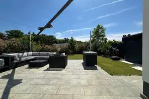 EP ESTATE - Townhouse mit Traumgarten und Saunahaus im Hahnwald – Köln – Vorschaubild 8