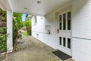 Hohe Privatsphäre in Ammersbek-Bünningstedt. 6-Zimmer mit ca. 2.100 m² parkähnlichem Südgrundstück. – Die vollständige Adresse der Immobilie erhältst du vom Anbieter., 22949 Ammersbek – Vorschaubild 23