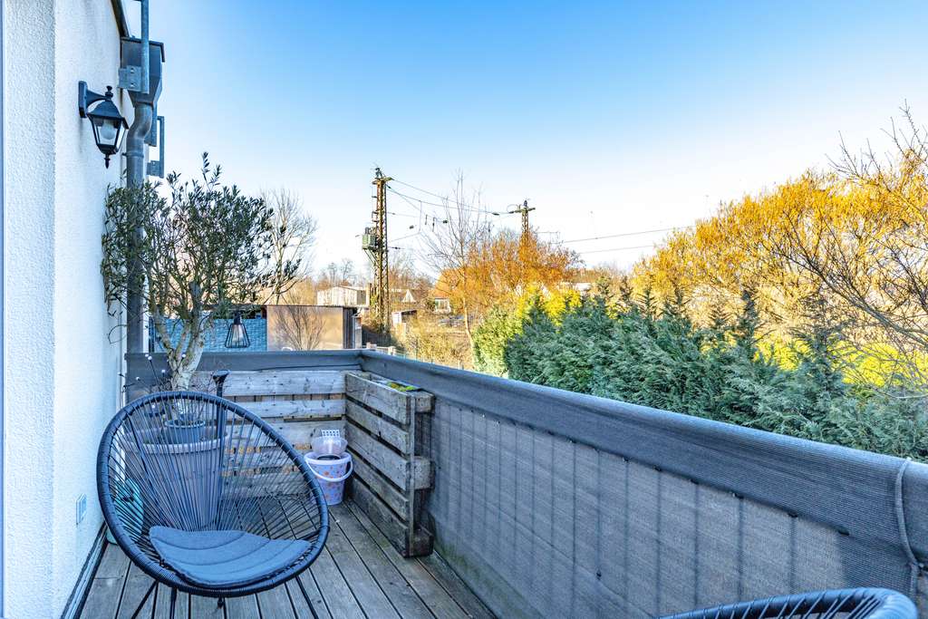 Immobilie in Kahl am Main - Kahl am Main: Gut geschnittene und vermietete 3-Zimmer-Wohnung mit Balkon in kleiner Wohneinheit - Bild 3