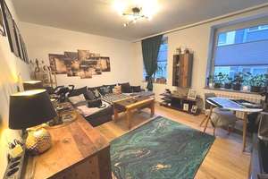 Mittendrin und trotzdem ruhig! Hübsche Stadtwohnung mit Balkon mitten in der Düsseldorfer City – Karl-Anton-Straße xx, 40211 Stadtmitte, Düsseldorf – Vorschaubild 1