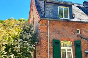 Großzügiges Einfamilienhaus mit Praxisräumen und einzigartigem Gartenparadies – Die vollständige Adresse der Immobilie erhältst du vom Anbieter., 65193 Sonnenberg, Wiesbaden – Vorschaubild 2