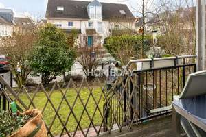 Ruhiges Wohnen zwischen City und Natur: stilvolles Townhouse mit Südterrasse, Balkon & Kamin – Die vollständige Adresse der Immobilie erhältst du vom Anbieter., 60439 Niederursel, Frankfurt am Main – Vorschaubild 4