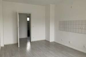 Attraktive 2-Zimmer-Etagenwohnung in Gelsenkirchen – ideal für abwechslungsreiches Wohnen – Germanenstraße 30, 45888 Bulmke-Hüllen, Gelsenkirchen – Vorschaubild 2