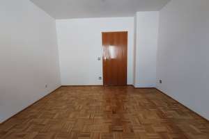 3,5-Zimmer-Wohnung (90qm) Ingolstadt mit Balkon Garten Garage - provisionsfrei bis 31.08.2026  – Die vollständige Adresse der Immobilie erhältst du vom Anbieter., 85055 Nordost, Ingolstadt – Vorschaubild 23