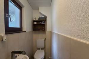 Charmantes Einfamilienhaus + Einliegerwohnung + großer Scheune – Gartenstraße 7, 74382 Neckarwestheim – Vorschaubild 11