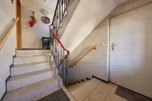 Schönes 2-Familienhaus (ca. 131 m²) freistehend, mit Garten, Garage uvm – Heilbronn (Kreis) – Vorschaubild 5