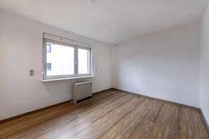 EIN- ODER ZWEIFAMILIENHAUS! 
mit ca. 151 m² Wohnfläche, 590 m² Grundstück, und eine XL-Doppelgarage – Die vollständige Adresse der Immobilie erhältst du vom Anbieter., 65326 Aarbergen – Vorschaubild 14