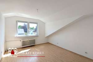 Sonntag besichtigen! Helle & moderne DG-Wohnung mit Dachterrasse, offener Küche in Lichterfelde West – Dahlemer Weg 71, 14167 Lichterfelde, Berlin – Vorschaubild 4