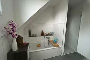 Exklusive DHH (Bj. 2021) in Bestlage – Smarthome, PV / WP / A+ – Die vollständige Adresse der Immobilie erhältst du vom Anbieter., 89343 Jettingen-Scheppach – Vorschaubild 7