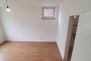  2 Zimmer Wohnung Düsseldorf Oberkassel hell mit Balkon zur Rheinseite – Die vollständige Adresse der Immobilie erhältst du vom Anbieter., 40545 Oberkassel, Düsseldorf – Vorschaubild 19