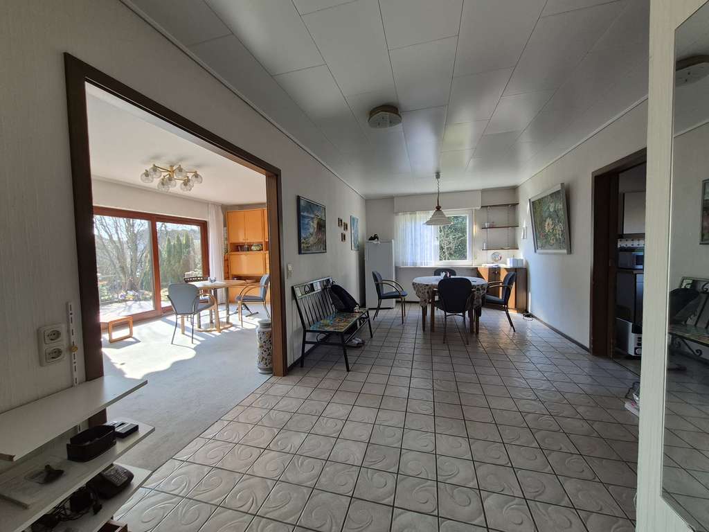 Immobilie in Hardegsen - * Hardegsen * gepflegtes Zweifamilienhaus mit Einliegerwohnung * Wfl. ca. 276 m² * GS ca. 975 m² * - Bild 4