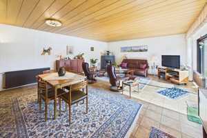 Großzügiger Walmdachbungalow mit Ausbaureserve - Familienfreundliches Wohnen in Sinnersdorf – Rhein-Erft-Kreis – Vorschaubild 4