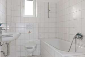 Einziehen und Wohlfühlen - renovierte 4-Zimmer-Wohnung im 1. OG mit Balkon... – Breitenbachstr. 49, 47809 Oppum, Krefeld – Vorschaubild 8