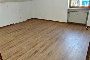 Renovierte 3,5 Dachgeschosswohnung in Peißenberg – Die vollständige Adresse der Immobilie erhältst du vom Anbieter., 82380 Peißenberg – Vorschaubild 3