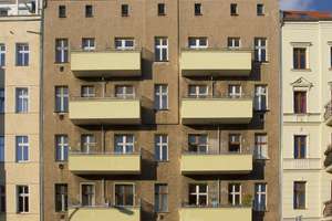 Erstbezug nach Sanierung... Gemütliche Singlewohnung im ruhigen Quergebäude... – Danziger Str. 19, 10435 Prenzlauer Berg, Berlin – Vorschaubild 1