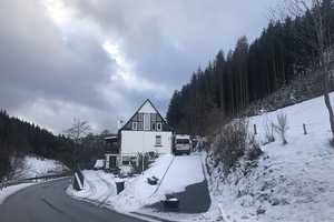 Charmantes Fachwerkhaus im Hochsauerland – Alleinlage – mit vielfältigen Nutzungsmöglichkeiten – Hochsauerlandkreis – Vorschaubild 4