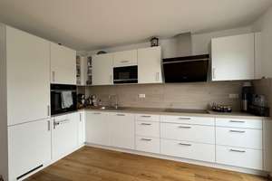 Exklusive 2-Zimmer-Wohnung mit EBK und Balkon und Blick auf Dom, Donau und Steinerne Brücke – Dultplatz 1, 93059 Stadtamhof, Regensburg – Vorschaubild 11