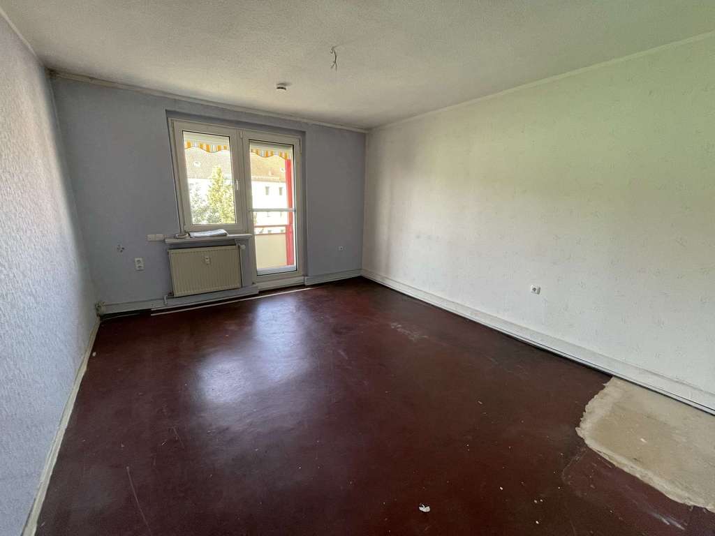 Immobilie in Regis-Breitingen - Schöne 3-Raum Eigentumswohnung mit Balkon und Einbauküche in Regis-Breitingen zu verkaufen - Bild 4