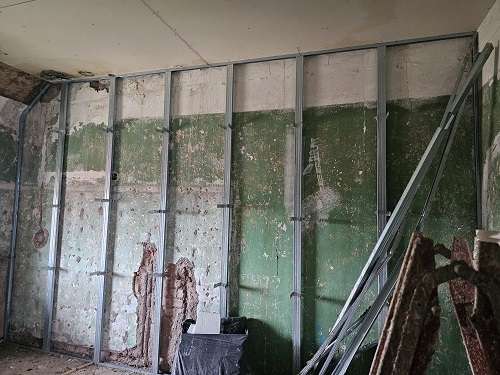 ** Sanierungsobjekt – Mehrfamilienhaus mit geplanten 10 Wohneinheiten **, Gotha Kreis – Bild 2