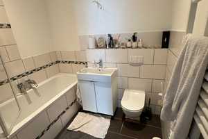 OHNE KÄUFERPROVISION!!!
Attraktives Zweifamilienhaus mit Einliegerwohnung in Herford – Herford (Kreis) – Vorschaubild 8