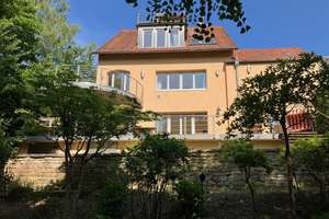 Mediterraner Charme! Großzügiges Zweifamilienhaus in bester Lage Bredeneys
