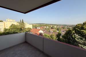 3-ZIMMERWOHNUNG MIT HERRLICHER AUSSICHT UND HAUSEIGENER SAUNA