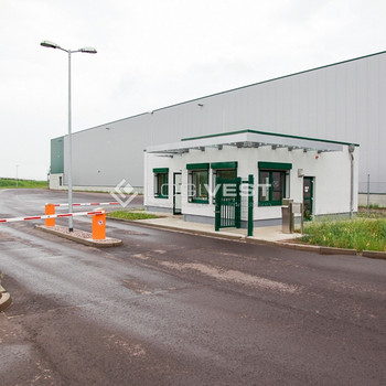 Neuwertige Light-Industrial-Immobilie mit Krananlagen an der A14 zwischen Leipzig & Dresden!