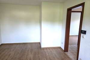 Ruhig gelegene Einlieger-Wohnung ab sofort – Spemannstraße  xy, 74081 Sontheim, Heilbronn – Vorschaubild 3