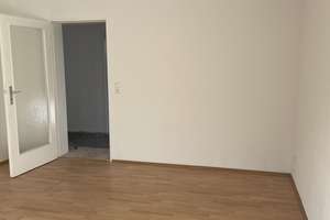 Moderne 3-Zimmer Wohnung im 3. OG mit Aufzug in Stuttgart West in zentraler Lage – Forststraße 58, 70176 Rosenberg, Stuttgart – Vorschaubild 2