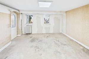 Property thumbnail 43