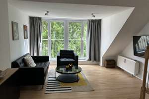 Neu renovierte, großzügige 2-3 Zi. Maisonette DG-Wohnung in bester Lage von St. Pauli