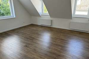Frisch sanierte Dachgeschosswohnung mit 76 m² Wohnfläche – Nordstraße 18, 42105 Elberfeld, Wuppertal – Vorschaubild 2