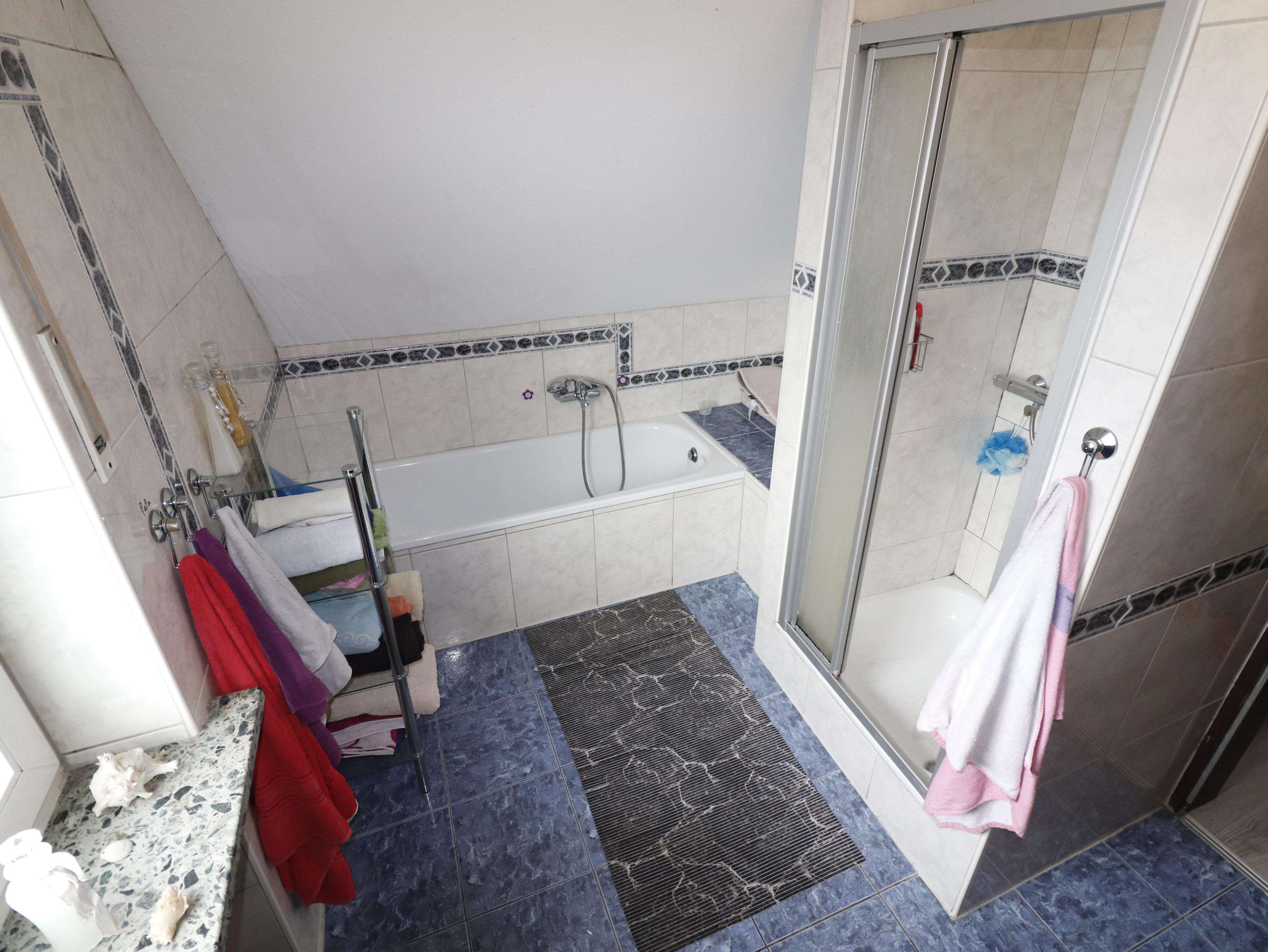 Immobilie in Saterland - Immobilie - zusätzliches Baugrundstück möglich - Bild 3