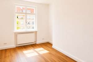 EXKLUSIVE 4-ZIMMERWOHNUNG MIT KAMIN, LOGGIA  &  HOCHWERTIGER SANIERUNG  IN BESTLAGE BERLIN-STEGLITZ – Die vollständige Adresse der Immobilie erhältst du vom Anbieter., 12163 Steglitz, Berlin – Vorschaubild 7