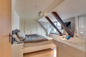 Zentral in Harrislee: Ca. 300 m² Wohn- und Nutzfläche – flexibel nutzbares Immobilienensemble – Die vollständige Adresse der Immobilie erhältst du vom Anbieter., 24955 Harrislee – Vorschaubild 7