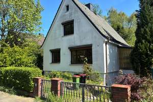 Handwerkerhaus mit Keller, 4 Zimmern auf einem Teilgrundstück in Hamburg