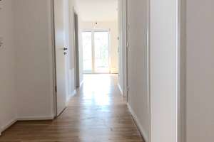 Exklusive 4-Zimmer-Wohnung in Wiesbaden-Schierstein – Kleinaustraße 32, 65201 Schierstein, Wiesbaden – Vorschaubild 2
