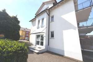 Maisonettewohnung mit 2 Balkonen, 2 Stellplätzen und großem Hobbykeller – Die vollständige Adresse der Immobilie erhältst du vom Anbieter., 77948 Friesenheim – Vorschaubild 2