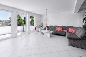 Familienfreundliches Zuhause mit Balkon, Terrasse und Ausbaupotenzial – Die vollständige Adresse der Immobilie erhältst du vom Anbieter., 74080 Böckingen, Heilbronn – Vorschaubild 4