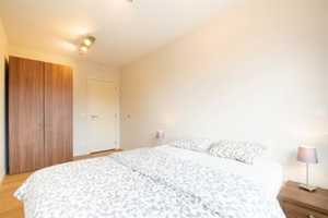Geschmackvolle, modernisierte 1,5-Raum-Wohnung mit EBK in Köln Zollstock – Kottenforststraße 3, 50969 Köln – Vorschaubild 1