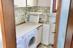 Charmantes, großzügiges 8,5 Zimmer-Einfamilienhaus mit schönem Garten und mehreren Terrassen – Brunnenstraße 37, 85598 Vaterstetten – Vorschaubild 17